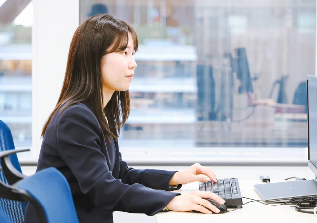 先輩社員のとある一日04